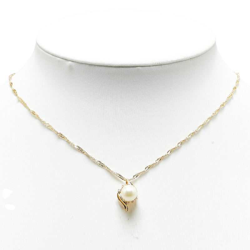 K18YG Yellow Gold Pearl Necklace for Women in Excellent Condition