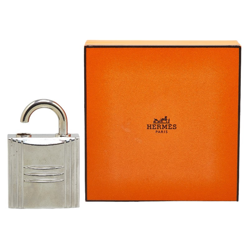 Hermes Pure Perfume Jewel Calèche Lock Cadena Silver Metal in Very Good Condition