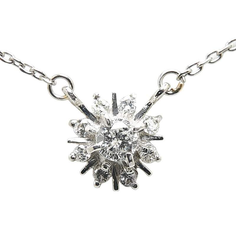 LuxUness Platinum Diamond Snowflake Necklace  Metal Necklace in Excellent condition