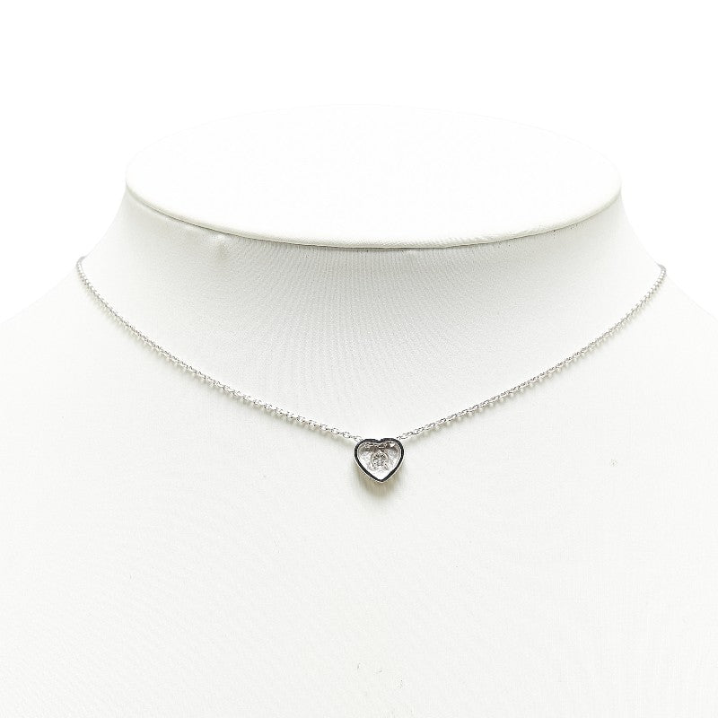 K18WG White Gold Diamond Heart Pendant Necklace in Excellent Condition