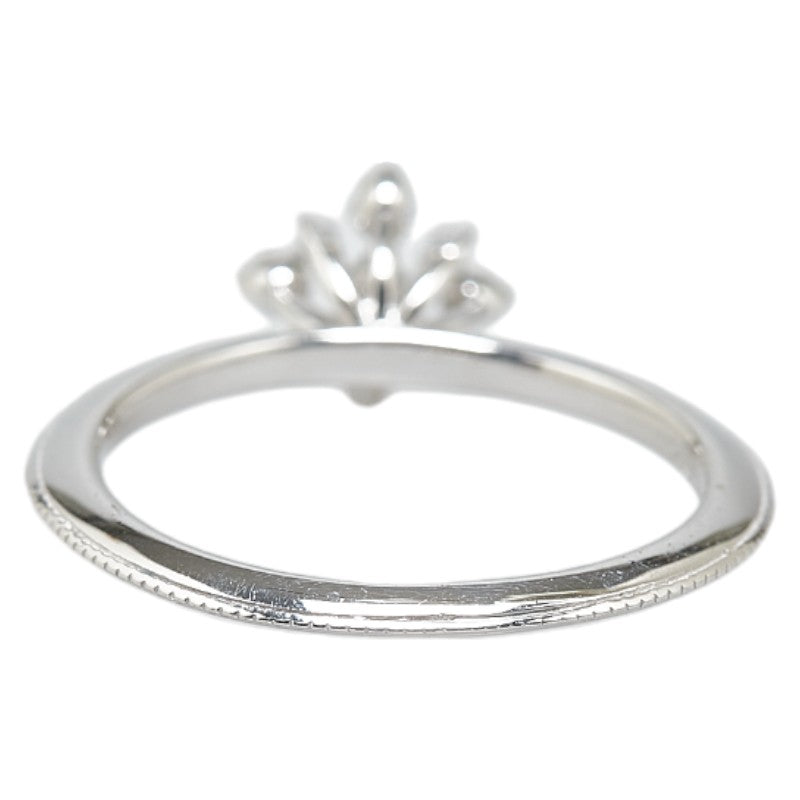 K18WG White Gold Diamond Flower Ring in Great Condition