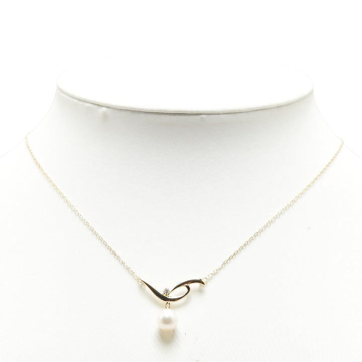 Mikimoto K18YG Yellow Gold Akoya Pearl 7.5mm Diamond Pendant Necklace in Excellent Condition