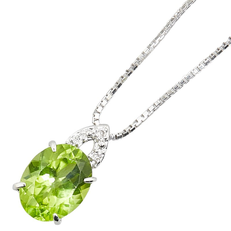 K18WG White Gold Peridot 2.69ct Diamond 0.03ct Pendant Necklace in Excellent Condition