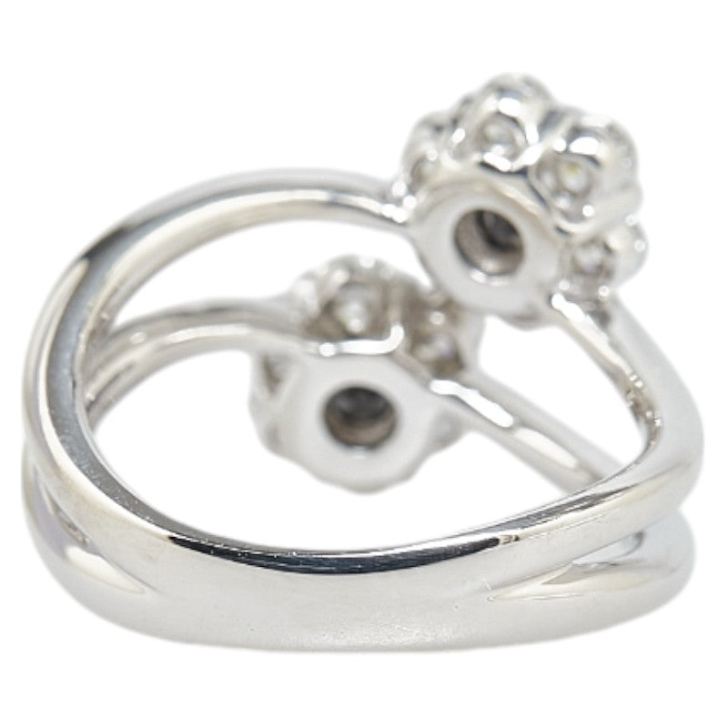 K18WG White Gold Diamond Flower Motif Ring