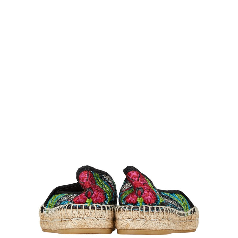 Gucci Floral Embroidered Canvas Slip-On Espadrilles in Very Good Condition