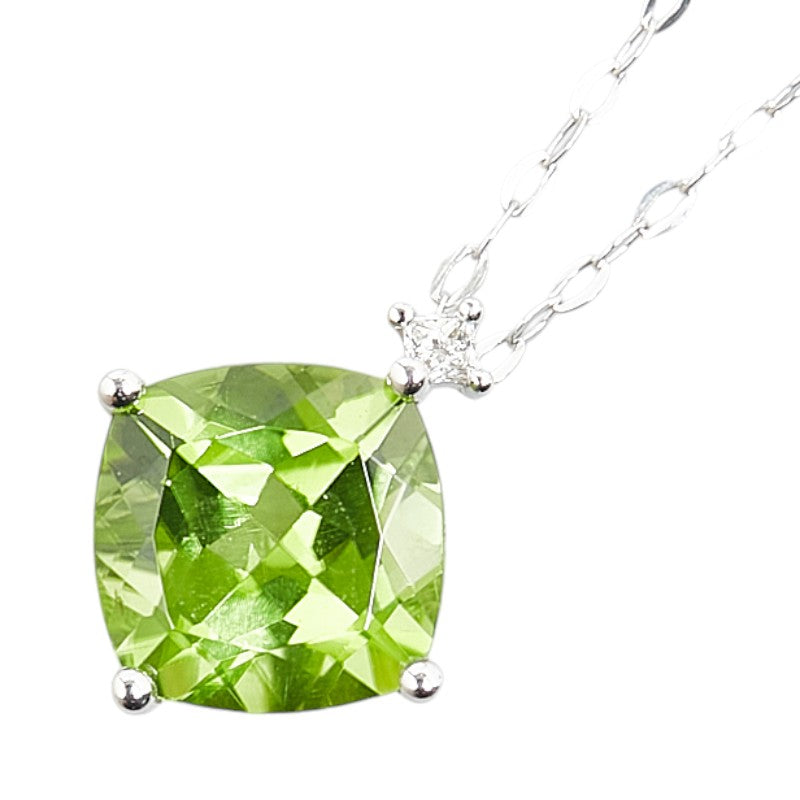 K18WG White Gold Peridot 2.00ct Diamond 0.02ct Pendant Necklace in Great Condition