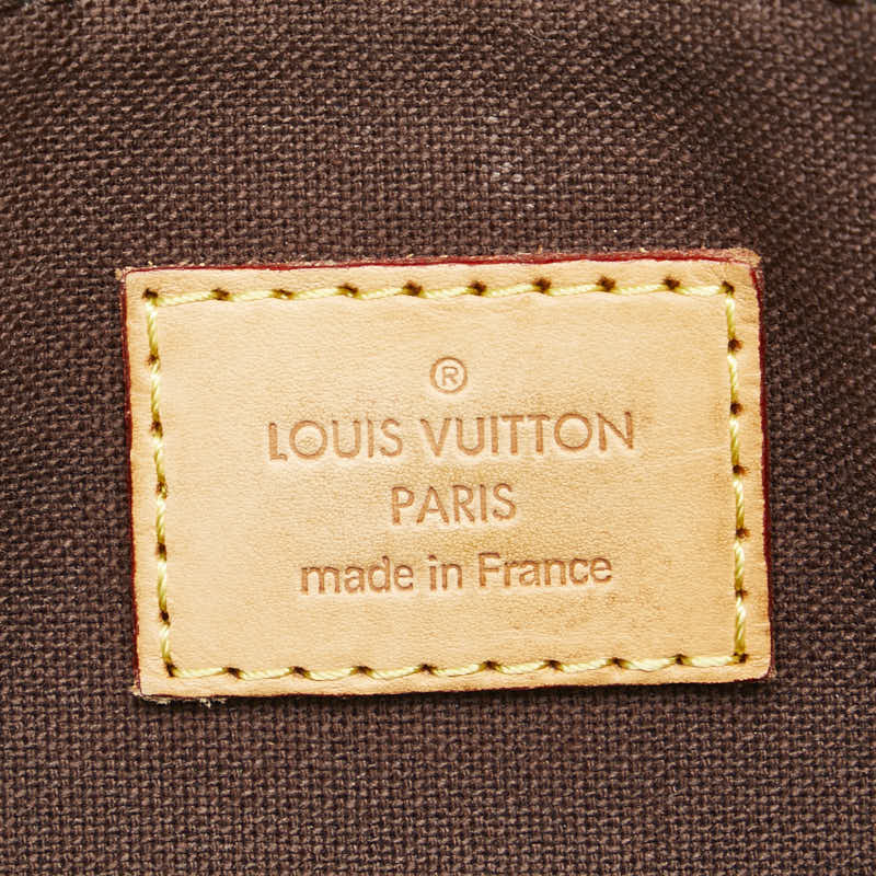 Louis Vuitton Monogram Menilmontant PM Shoulder Bag in Very Good Condition