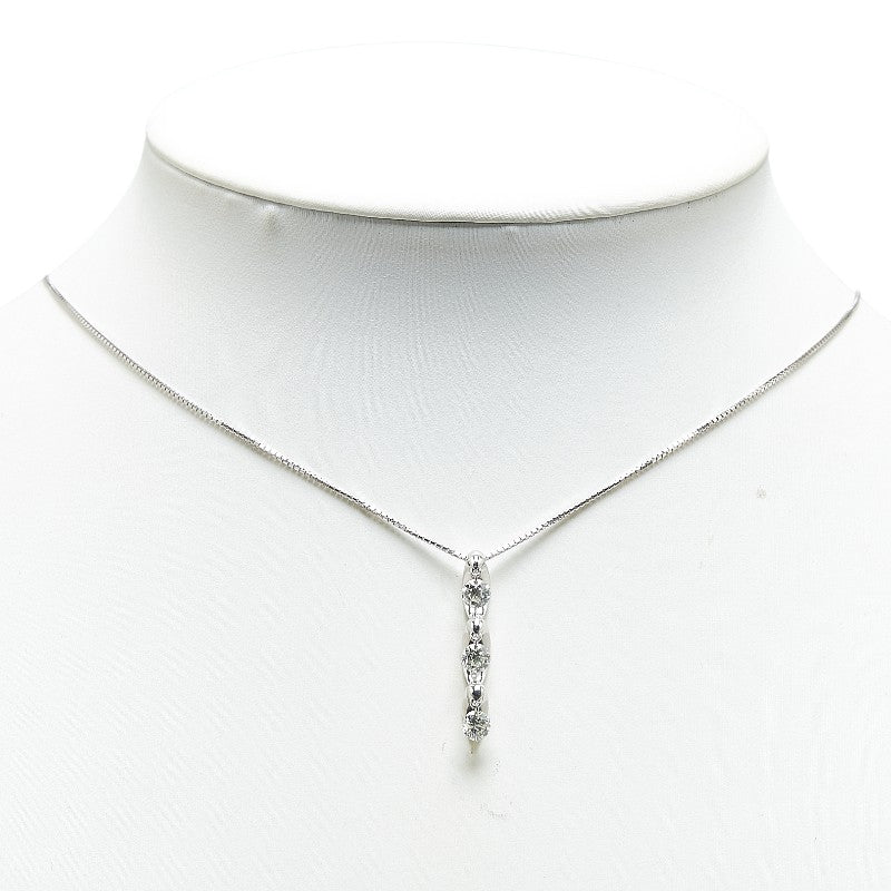 K18WG White Gold Diamond Pendant Necklace