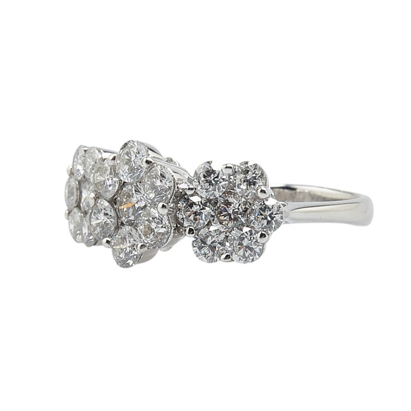 K18WG White Gold Diamond Flower Ring