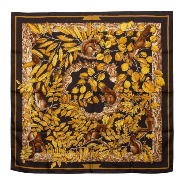 Hermes Carre90 CASSE NOISETTE Silk Scarf