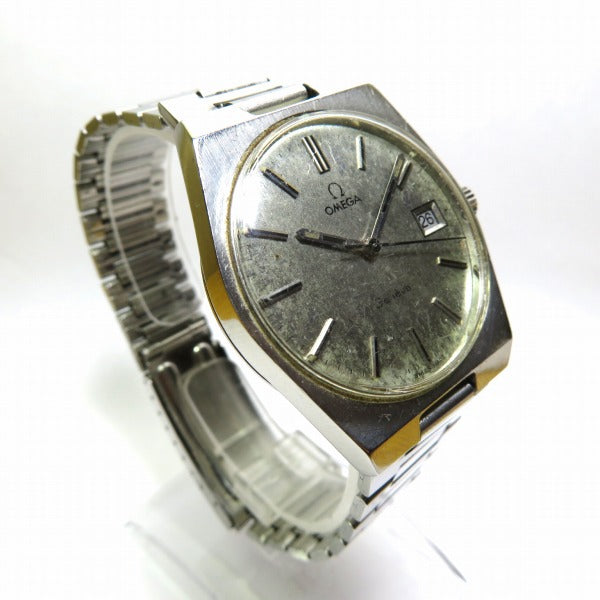 Omega Geneve Date Hand-Winding Vintage Men's Watch in Fair Condition