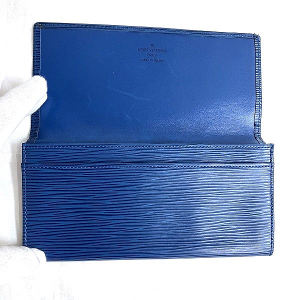 Louis Vuitton Epi Leather Long Wallet M63535 in Fair Condition