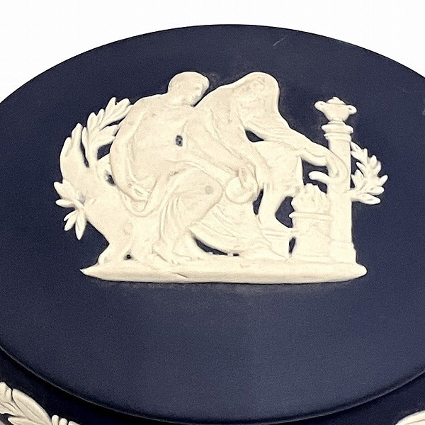 Wedgwood Jasper Apollo Box Antique in Great Condition