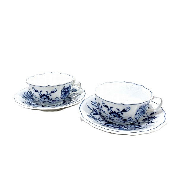 Meissen Blue Onion Ceramic Cup and Saucer Set in Good Condition