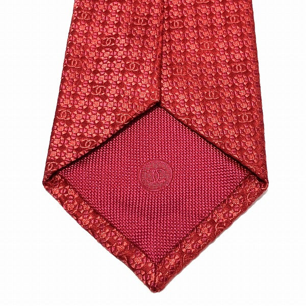 Chanel Red Silk Tie for Men in Great Condition