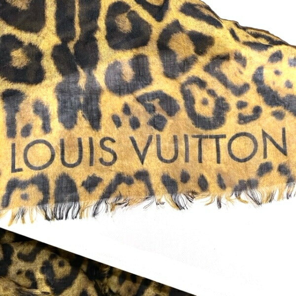 Louis Vuitton Leopard Cashmere Silk Scarf in Good Condition