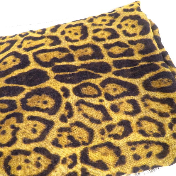 Louis Vuitton Leopard Cashmere Silk Scarf in Good Condition