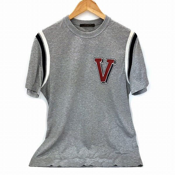 Louis Vuitton M V Logo Print T-Shirt in Good Condition