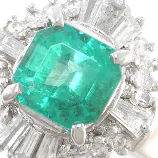 PT900 Platinum Emerald Ring 14.5 in Excellent Condition