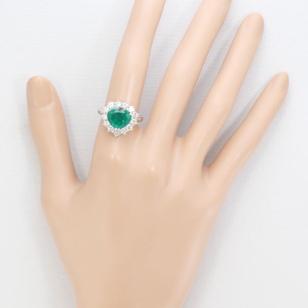 PT900 Platinum Emerald Ring in Excellent Condition