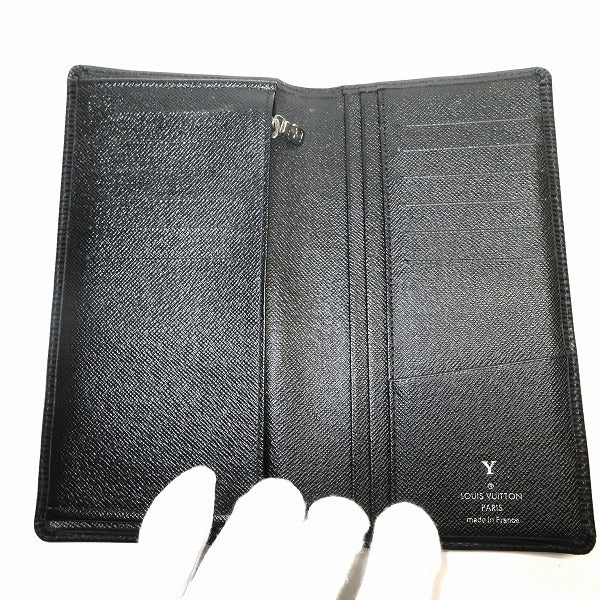 Louis Vuitton Epi Leather Portefeuille Brazza Wallet in Good Condition