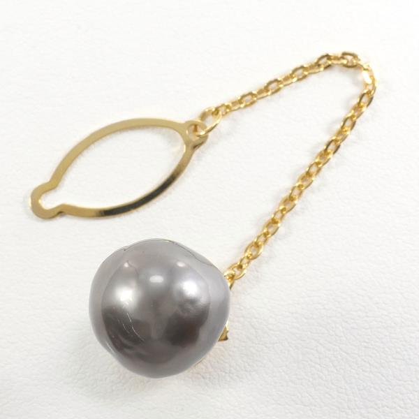 K18 Yellow Gold Alloy Pearl Pin Brooch in Excellent Condition