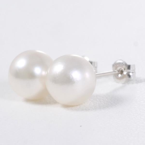 K14 White Gold Pearl Earrings in Excellent Condition