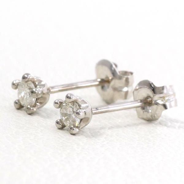 K14 White Gold Diamond Earrings in Excellent Condition