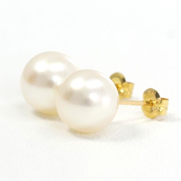 K18 Yellow Gold Pearl Earrings in Great Condition