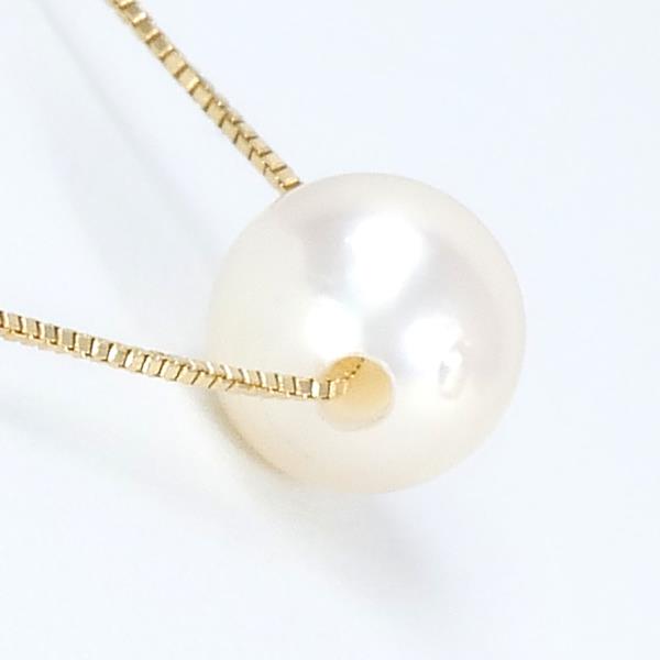 K18 Yellow Gold Pearl Necklace in Pristine Condition