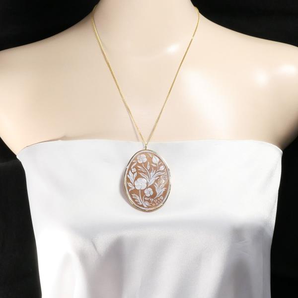 K18 Yellow Gold Shell Cameo Necklace in Excellent Condition