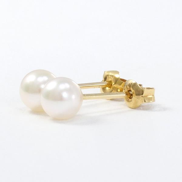 K18 Yellow Gold Pearl Earrings in Pristine Condition