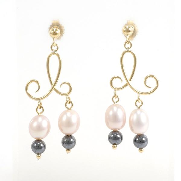 K18 Yellow Gold Pearl Earrings in Excellent Condition