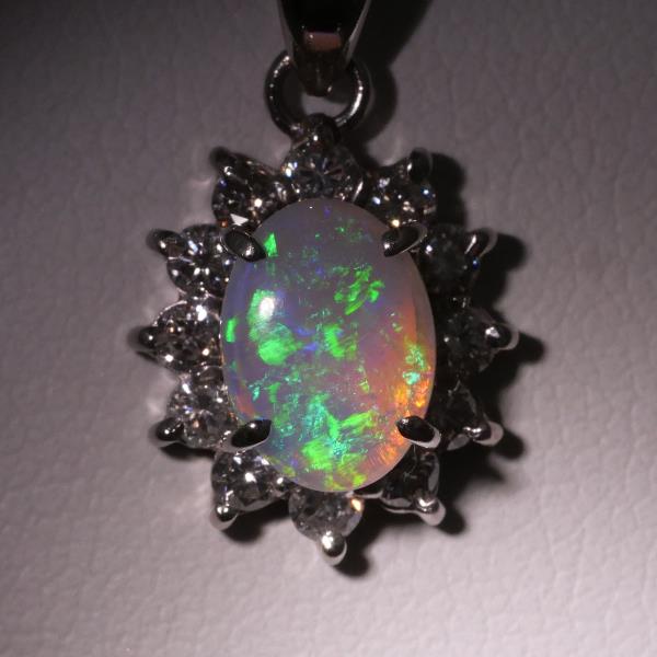 "Opal & Diamond Necklace in PT900 & PT850 Platinum, Total Weight Approximately 3.4g, 40cm" in Excellent Condition