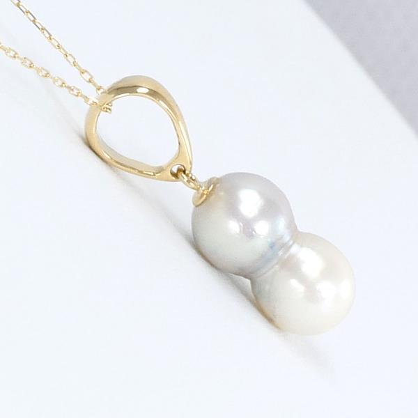 K18 Yellow Gold Pearl Necklace in Pristine Condition