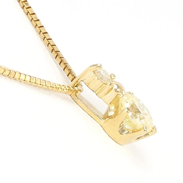 K18 Yellow Gold Necklace with Yellow Diamond & Diamond totaling 0.45 - Length Approximately 40cm, Weight 2.5g