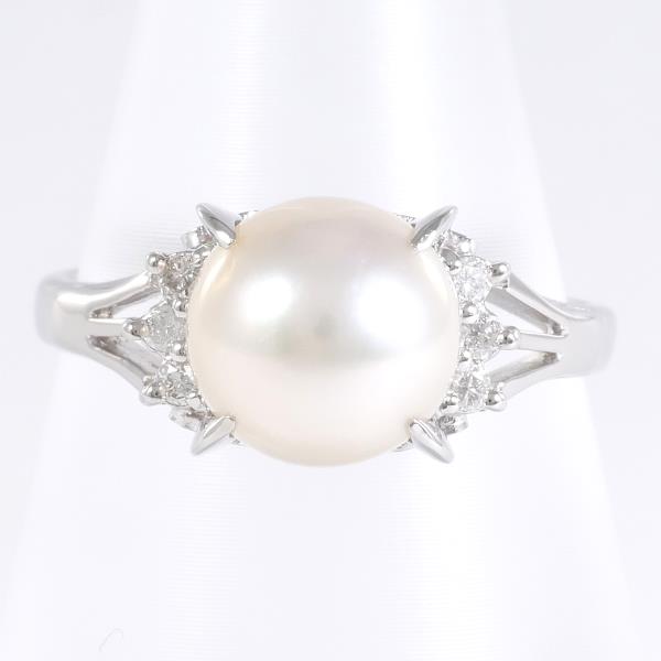 PT900 Platinum Pearl Ring with Diamond in Excellent Condition