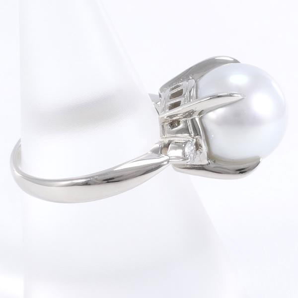 PT900 Platinum Pearl Ring with Diamond in Excellent Condition