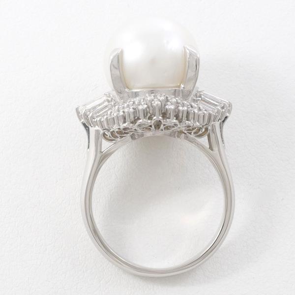 PT900 Platinum Ring with South Sea Pearl and Diamond in Excellent Condition