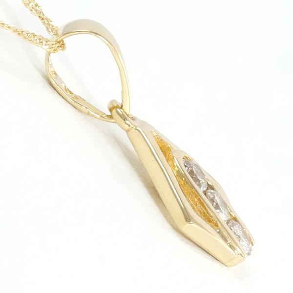 K18 Yellow Gold Necklace with Brown Diamond in Excellent Condition