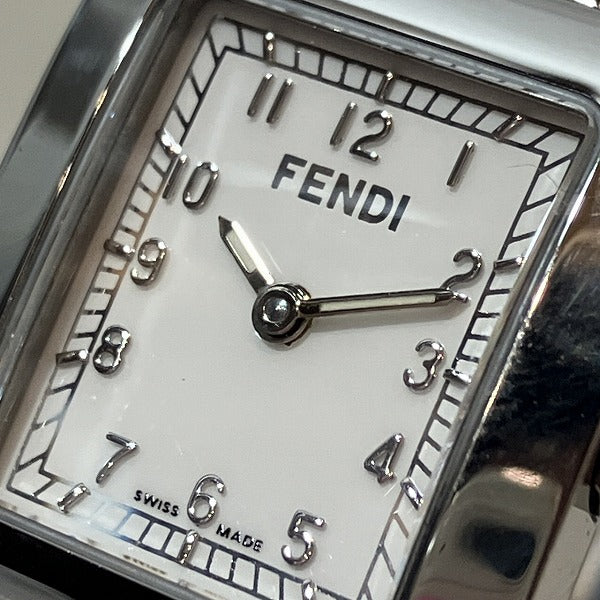 Fendi 7000L Quartz Classico Stainless Steel Ladies Watch in Good Condition