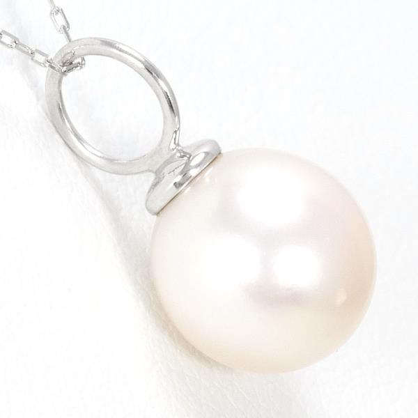 K18 White Gold Pearl Necklace