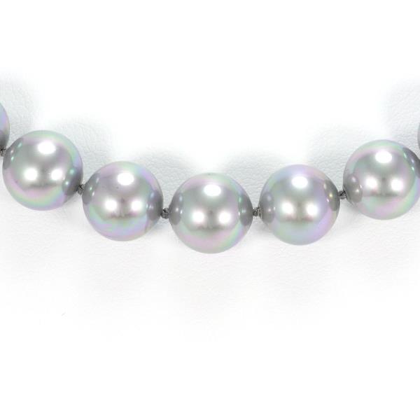 Silver Imitation Pearl Necklace in Excellent Condition