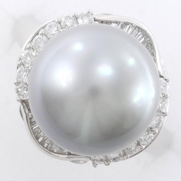 PT900 Platinum Pearl Ring with Diamond in Excellent Condition