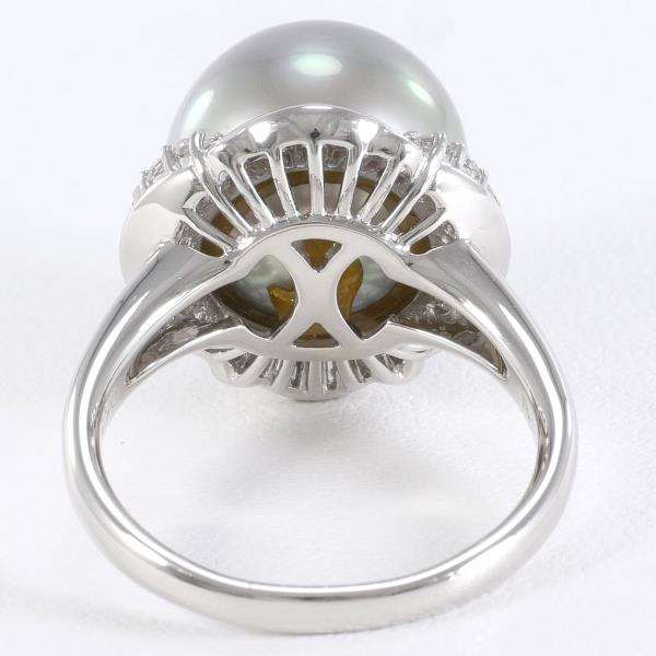 PT900 Platinum Pearl Ring with Diamond in Excellent Condition