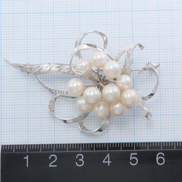 Silver Pearl Brooch Jewelry in Excellent Condition