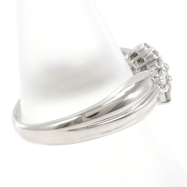 Dainty PT900 Platinum Ring Size 8 with 0.30 ct Diamond, Total Weight Approximately 5.8g - Ladies' Silver Hue (Used)
