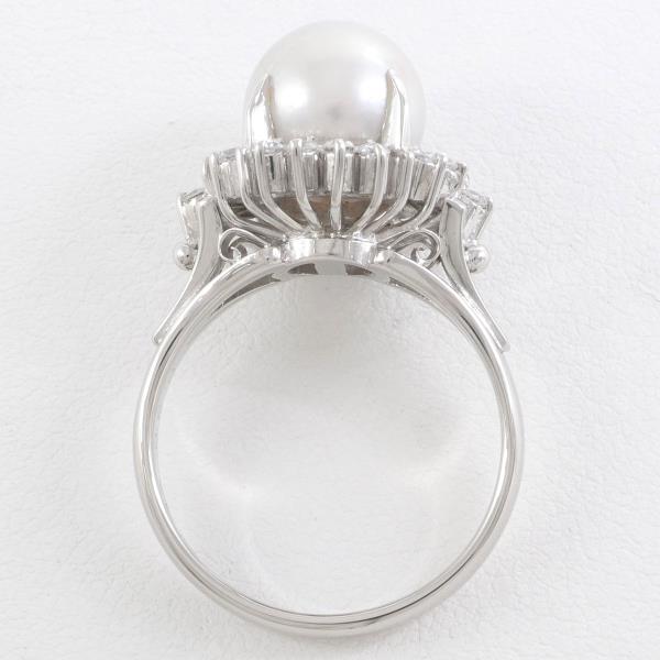 PT900 Platinum Pearl Ring with Diamond in Excellent Condition