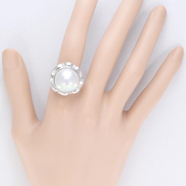 PT900 Platinum Ring with Mabe Pearl in Excellent Condition