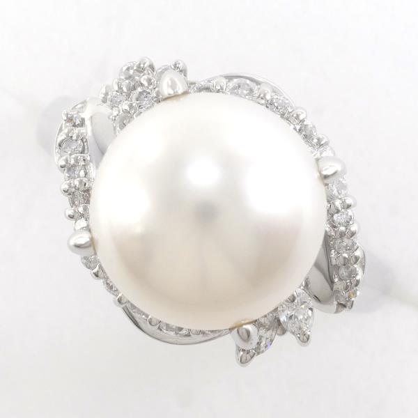 PT900 Platinum Pearl Ring with Diamond in Excellent Condition